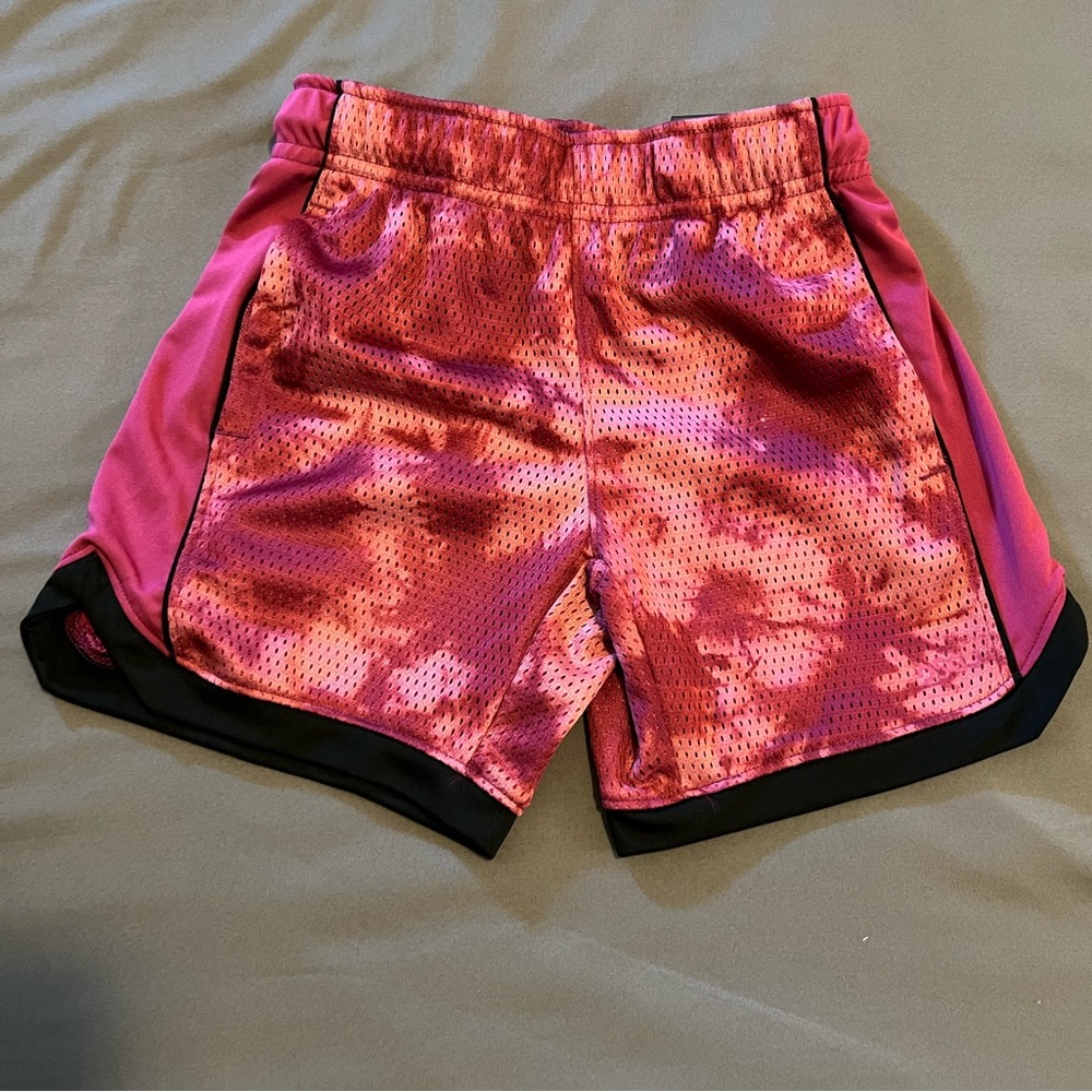 DSG basketball mesh shorts 2 w/pockets. NWT 4/5 (2XS) boys